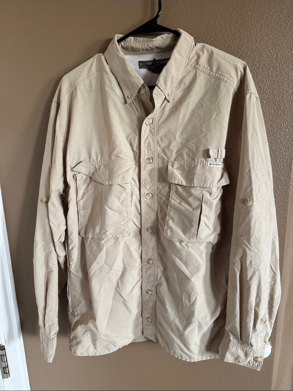 Exofficio Men's Button-Front Lightweight Utility outdoor Shirt medium- Beige